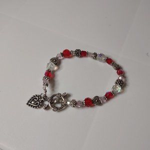Red And Clear Class Bead Bracelet With Hearts